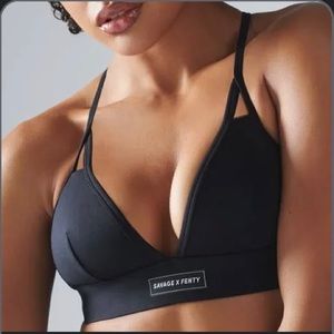 Savage x Fenty Sports Bra: Never worn!
